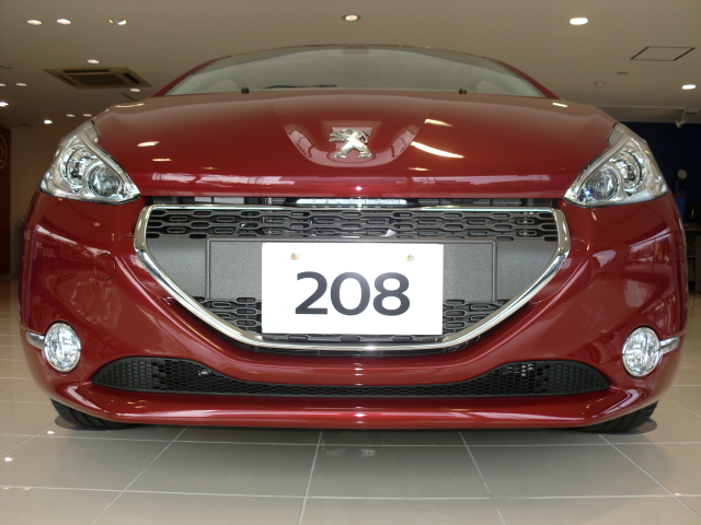 PEUGEOT208がいよいよデビューです！！！