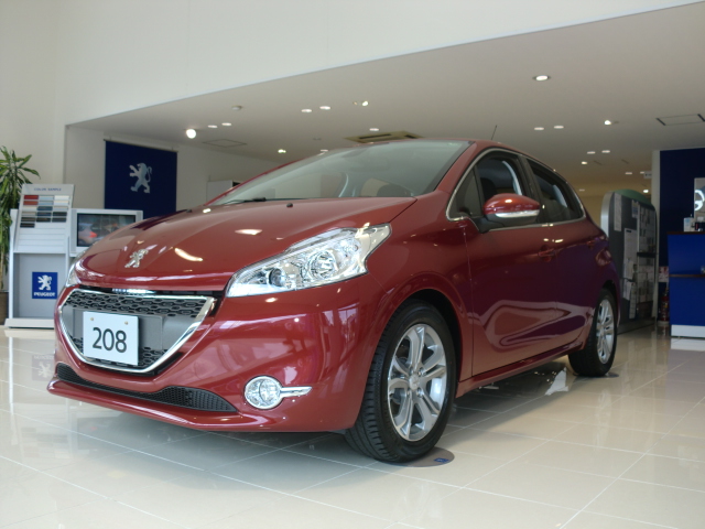 PEUGEOT208がいよいよデビューです！！！