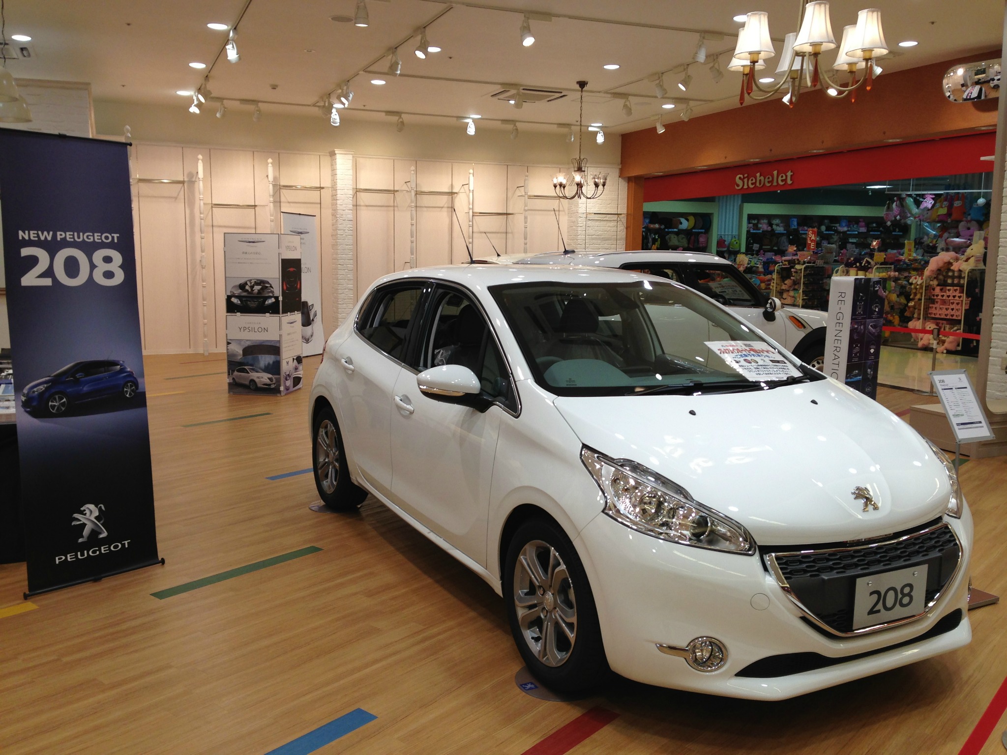 PEUGEOT出張展示会開催中！！！