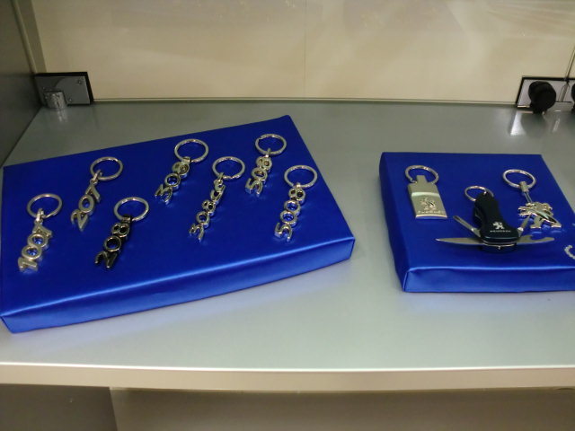 グッズ追加とマル秘情報！！