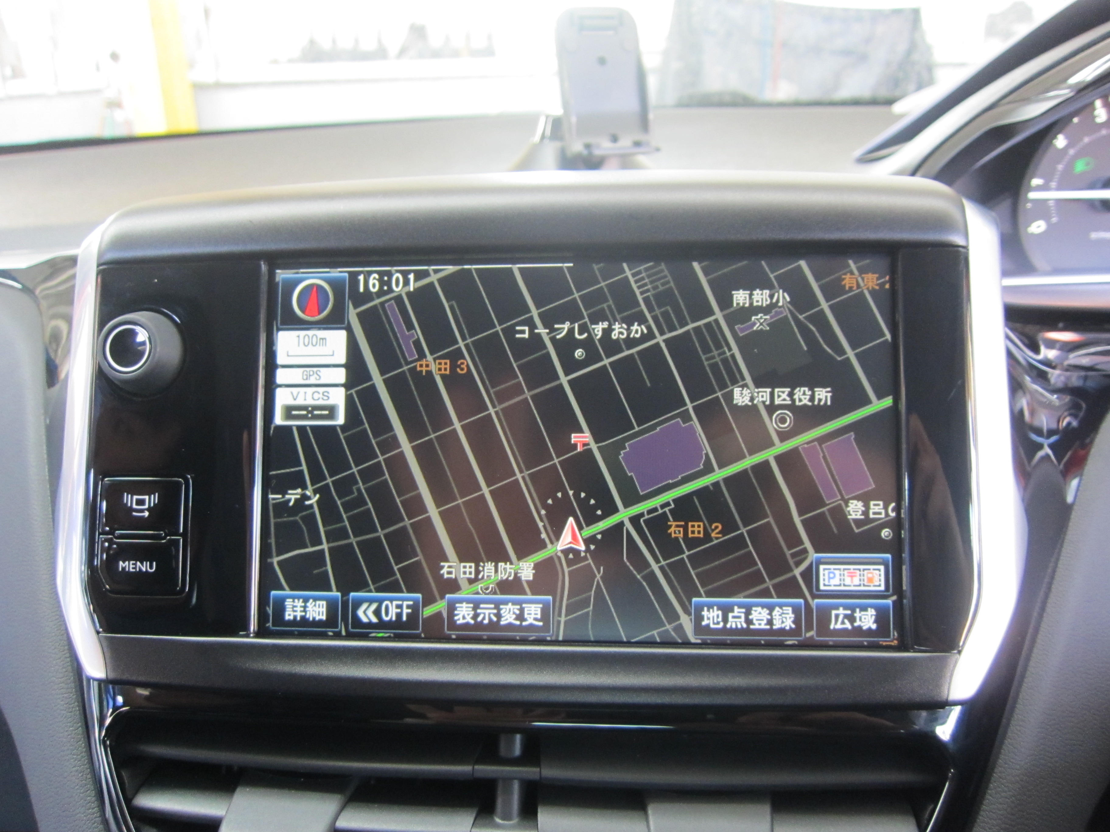 プジョー静岡 - 208 純正ナビゲーション発売！！