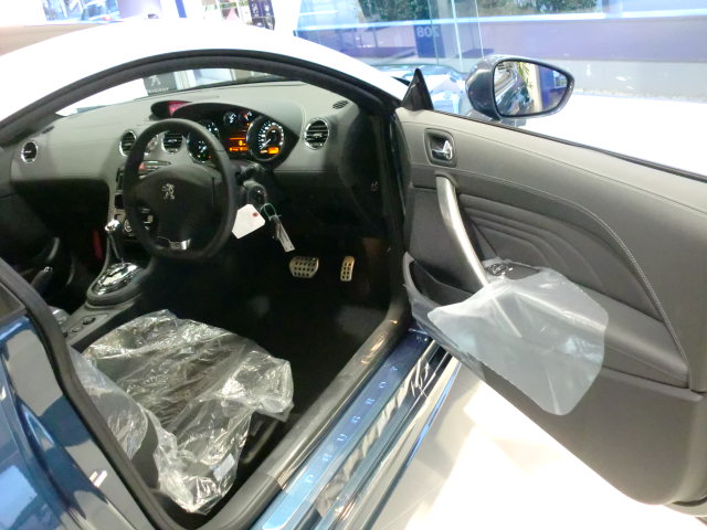 NEW RCZが．．．キターーーーーーーー！！！