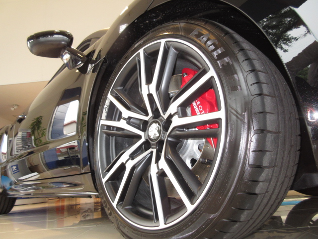 RCZ-R登場！！