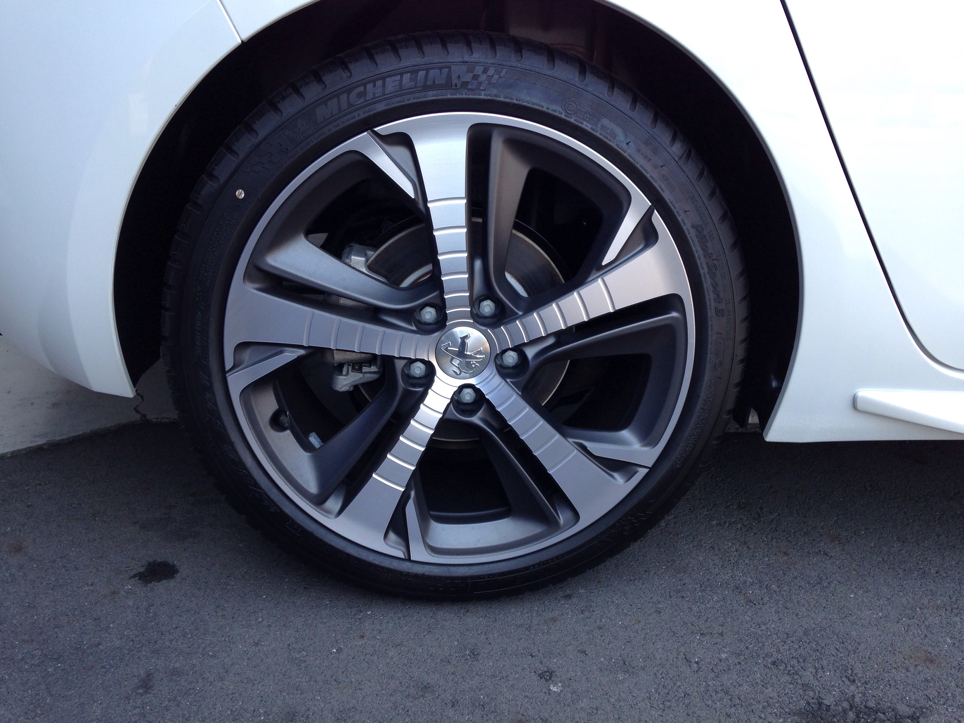 2008クロスシティ6AT＆308GTI　入庫！！