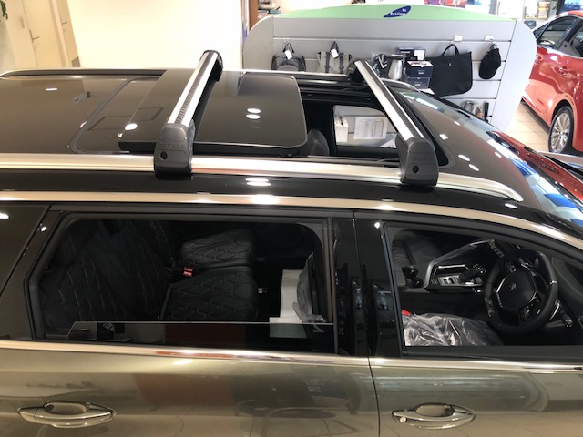 ☆ホイールセンターキャップ・ルーフキャリア☆