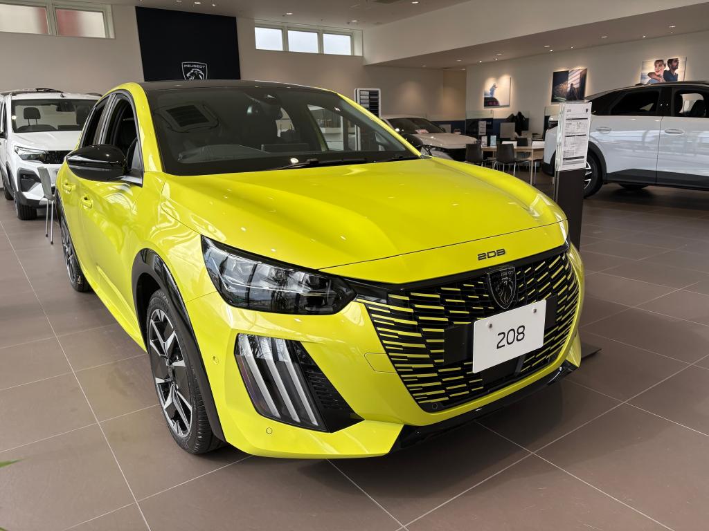 NEW208 GT HYBRID DEBUT